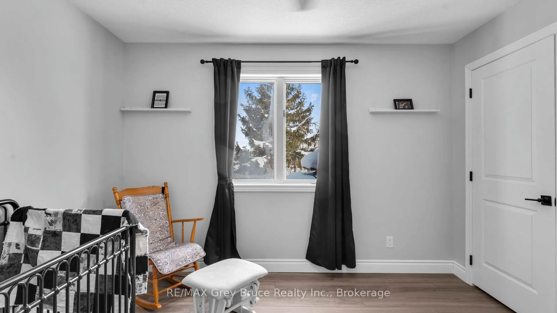 Photo 23 of 17 Bradley Street, Arran-Elderslie — HOMEH