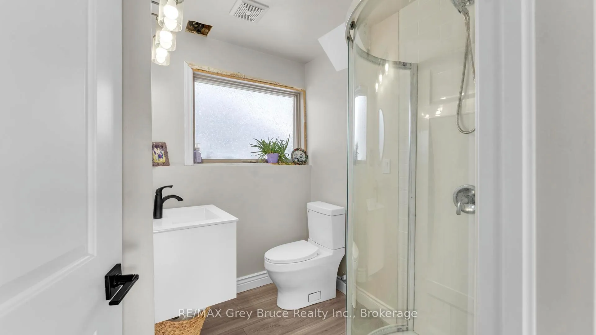 Photo 28 of 17 Bradley Street, Arran-Elderslie — HOMEH