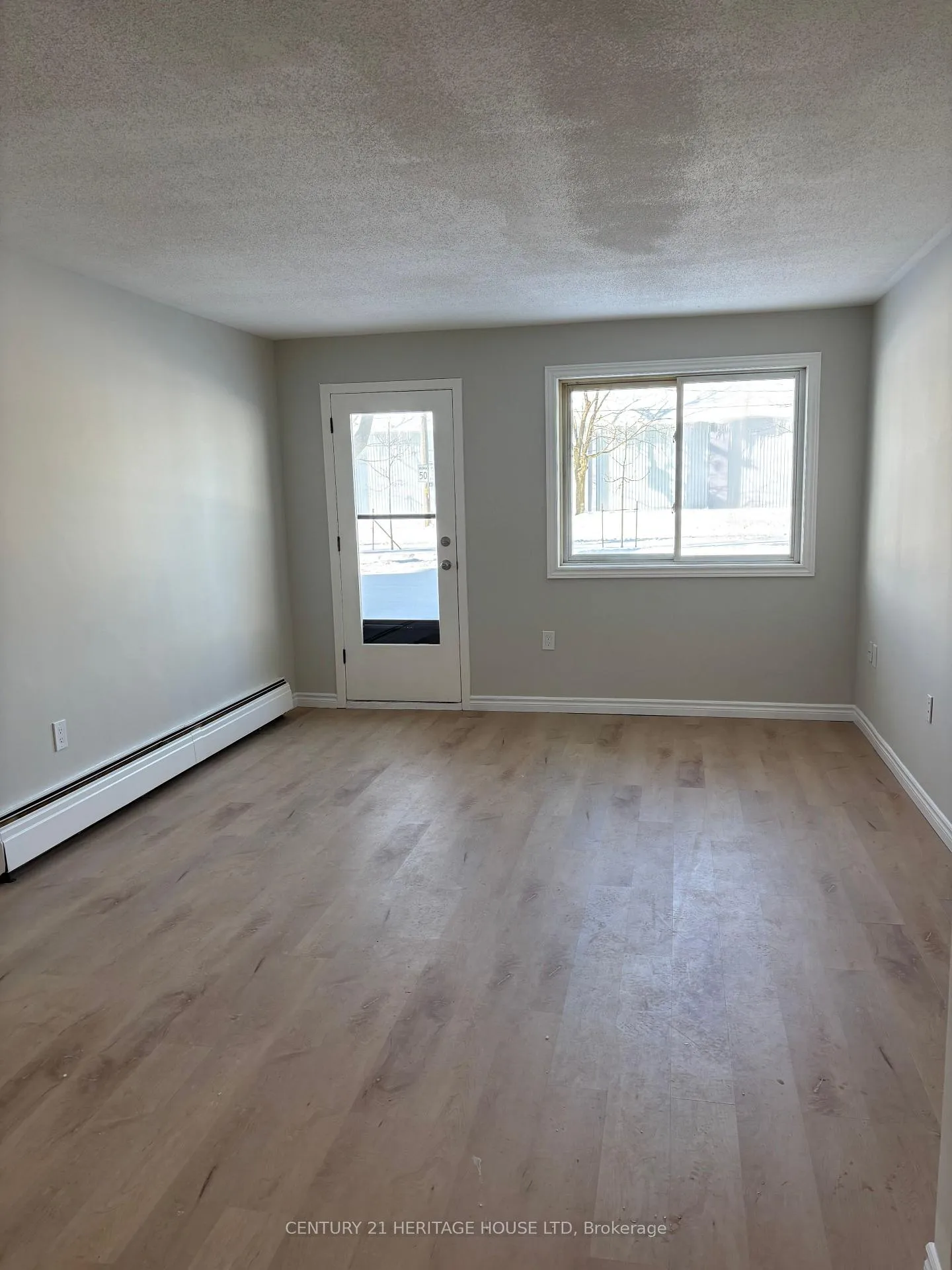 Photo 2 of Unit 109, 31 Parkside Drive S, St. Thomas — HOMEH