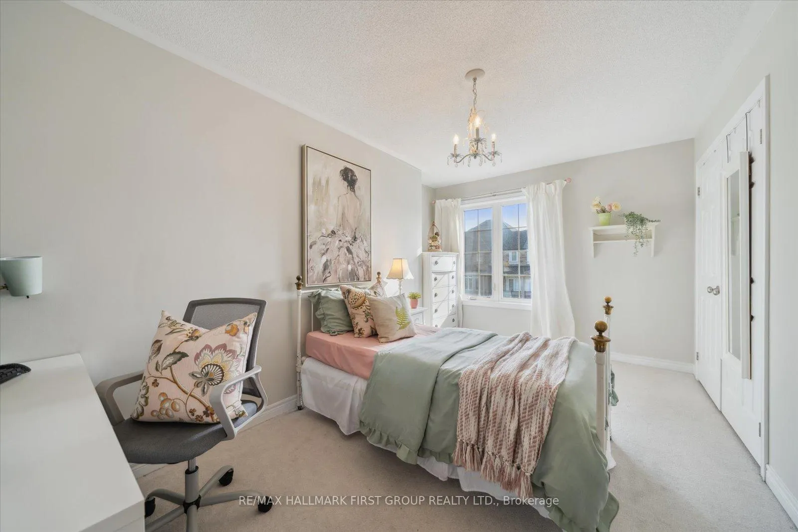 Photo 23 of 62 Bignell Crescent, Ajax, Northeast Ajax — HOMEH