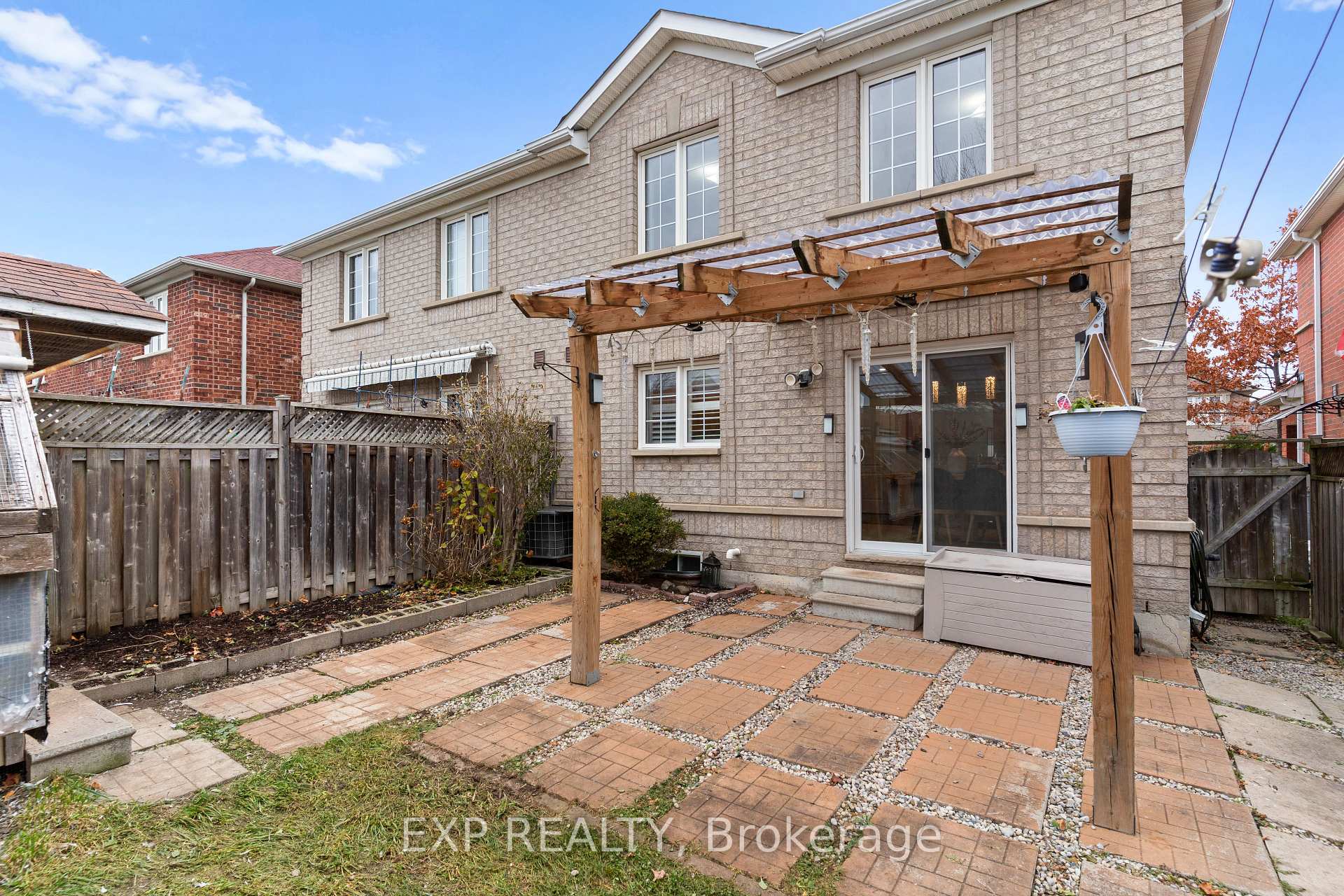 Photo 40 of 20 Trudelle Crescent, Brampton, Fletcher's Meadow — HOMEH