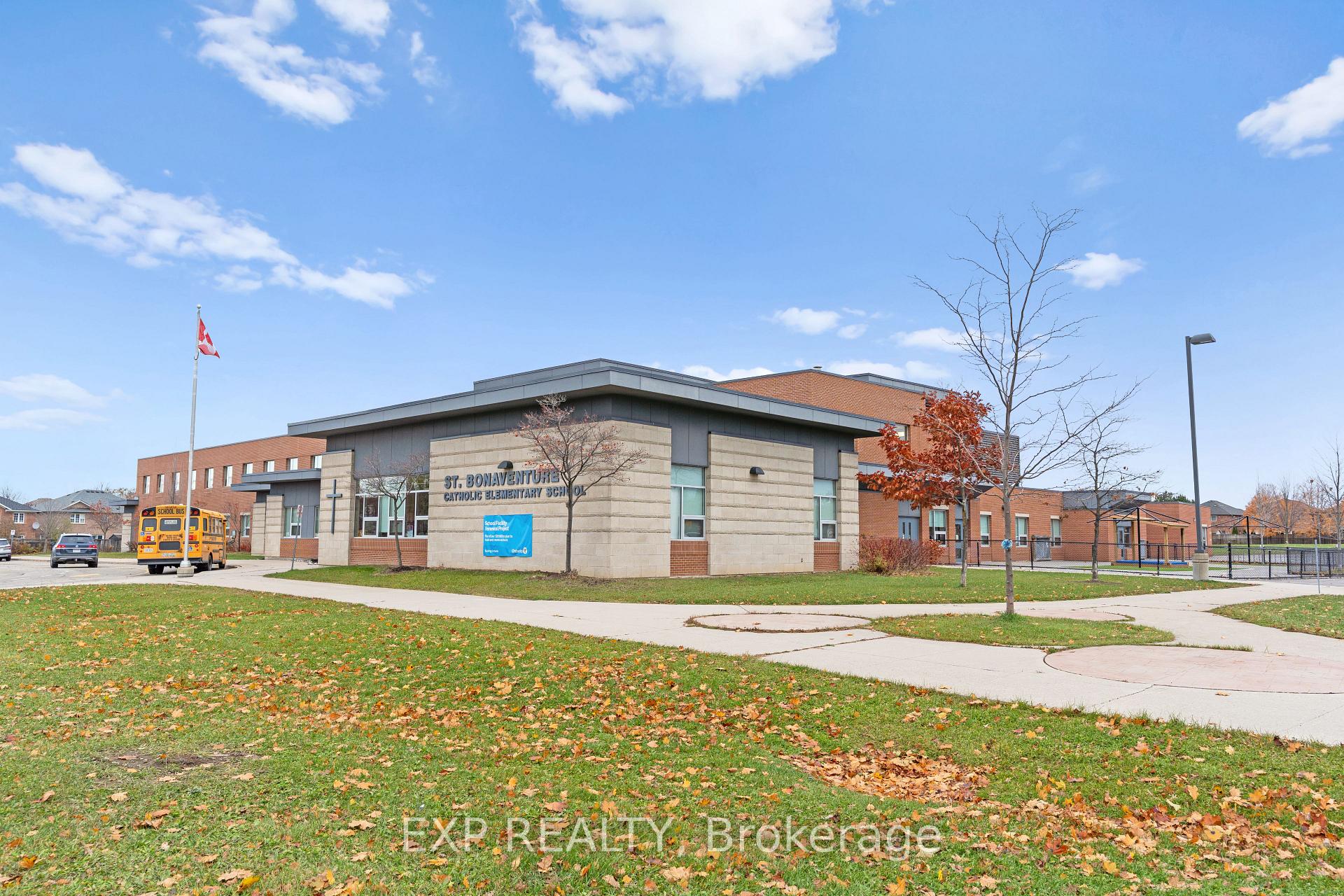 Photo 45 of 20 Trudelle Crescent, Brampton, Fletcher's Meadow — HOMEH