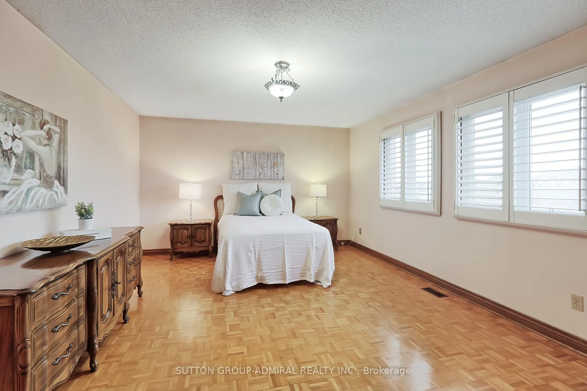 Photo 19 of 143 Adrianno Crescent, Vaughan, East Woodbridge — HOMEH