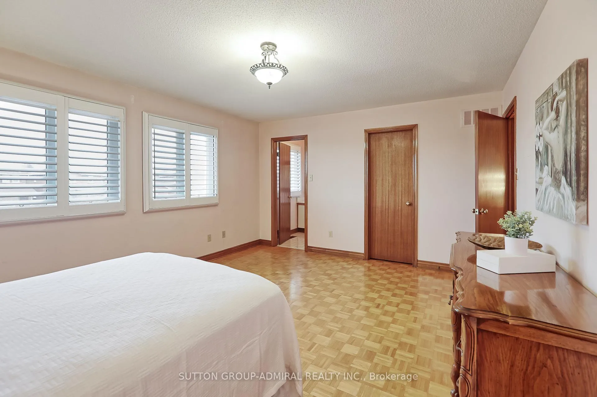 Photo 21 of 143 Adrianno Crescent, Vaughan, East Woodbridge — HOMEH