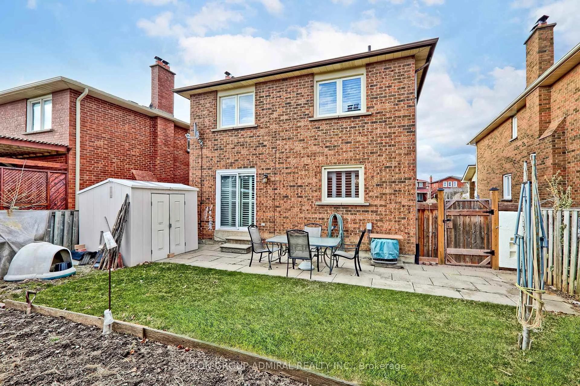Photo 32 of 143 Adrianno Crescent, Vaughan, East Woodbridge — HOMEH