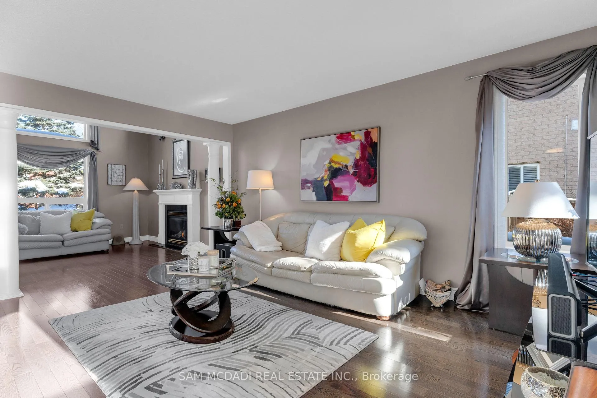 Photo 3 of 17 Robinson Road, Halton Hills, Georgetown — HOMEH