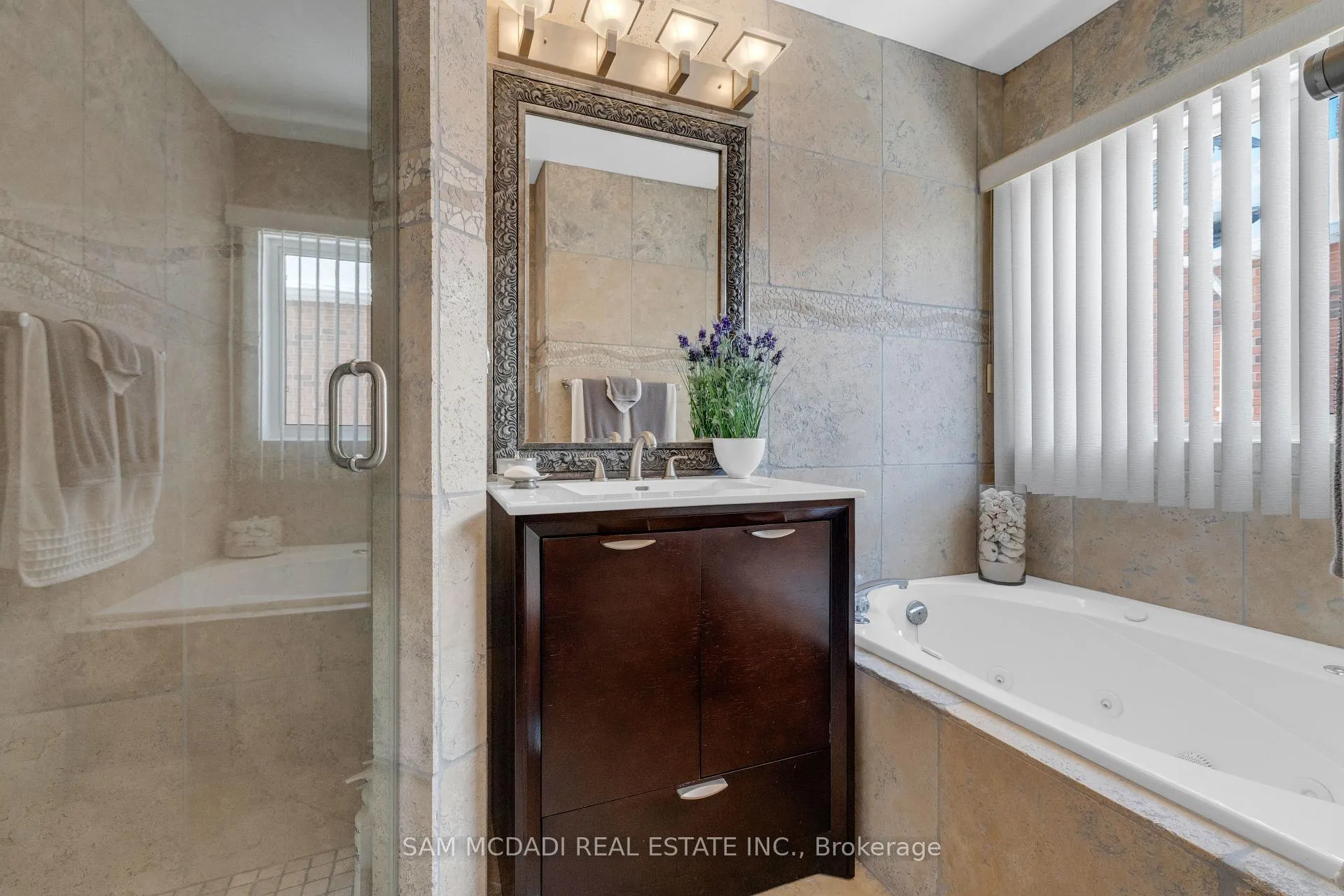 Photo 27 of 17 Robinson Road, Halton Hills, Georgetown — HOMEH