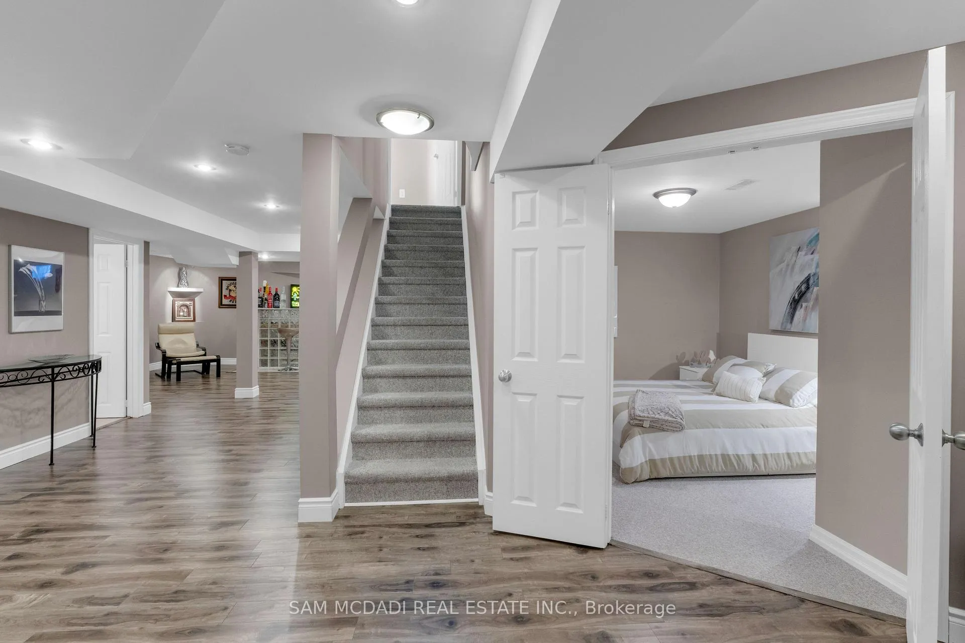 Photo 29 of 17 Robinson Road, Halton Hills, Georgetown — HOMEH