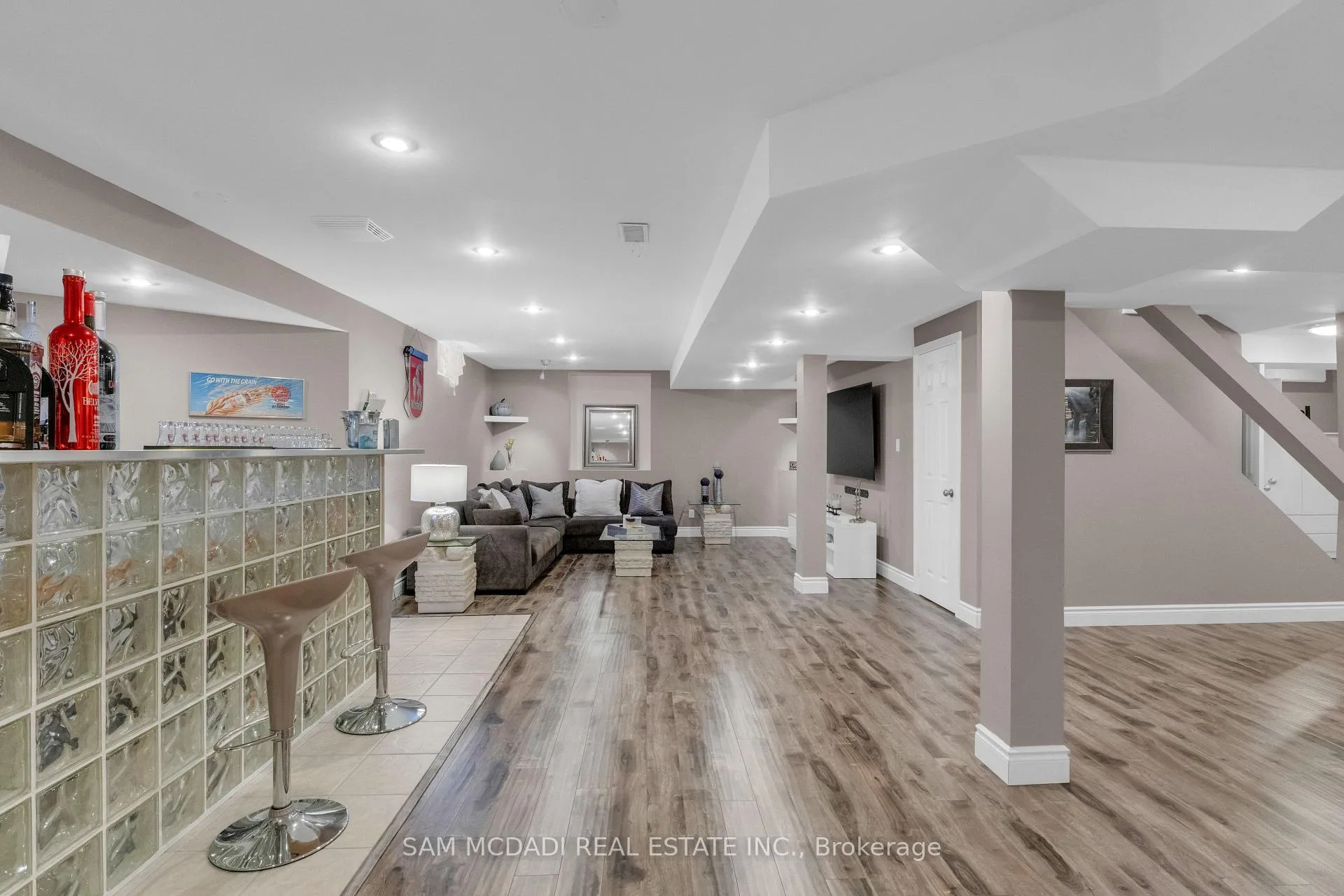 Photo 33 of 17 Robinson Road, Halton Hills, Georgetown — HOMEH