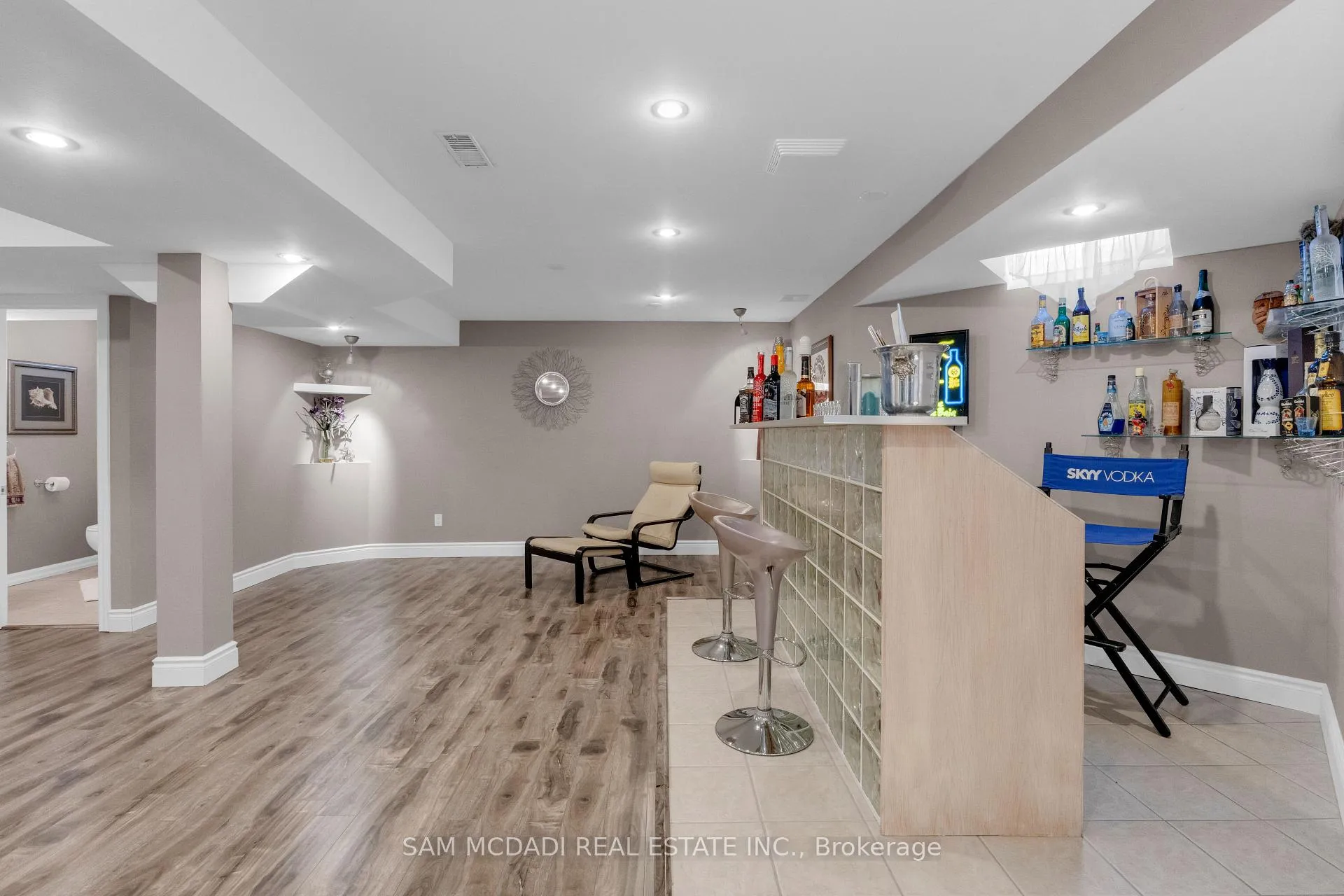 Photo 35 of 17 Robinson Road, Halton Hills, Georgetown — HOMEH
