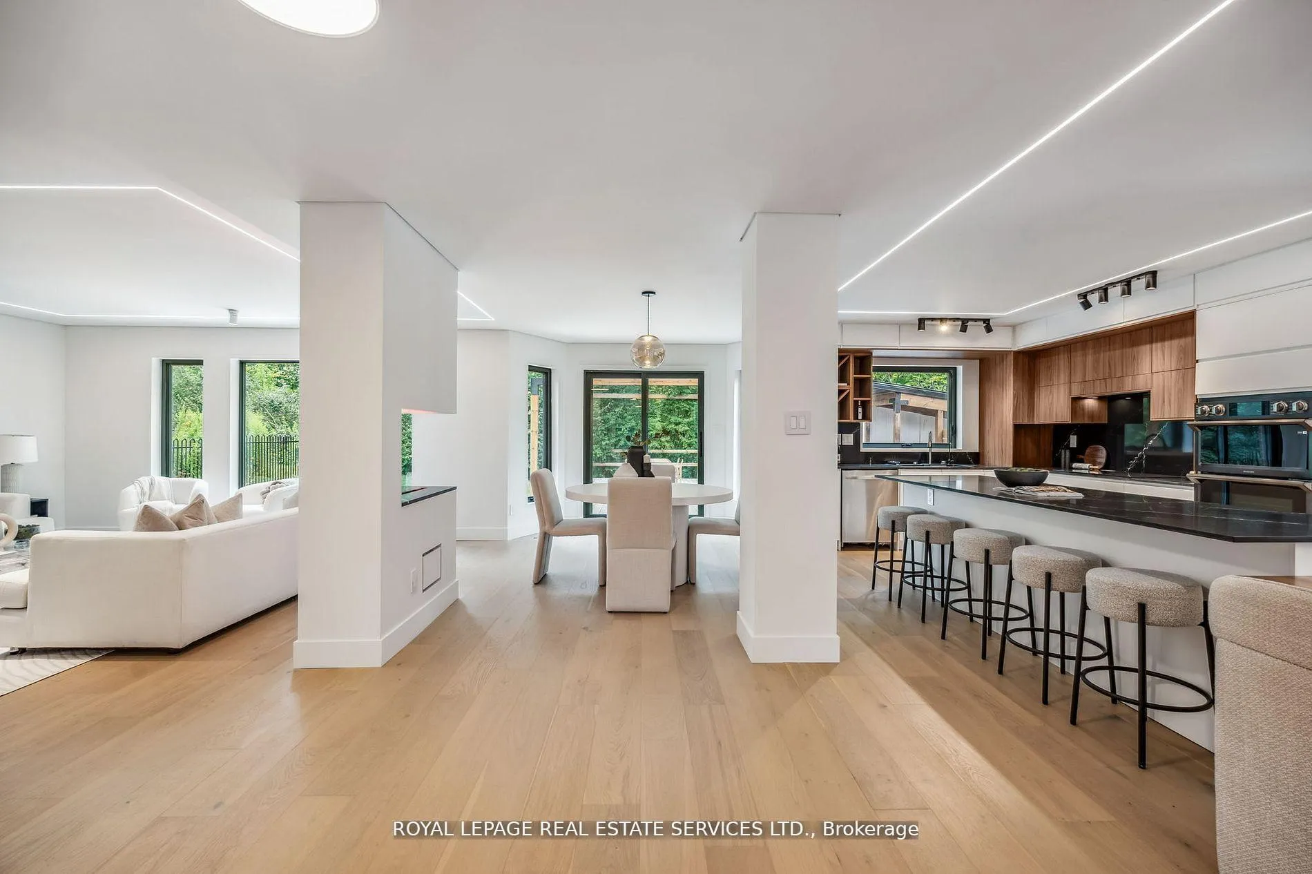 Photo 6 of 1657 Glenvista Drive, Oakville, Joshua Creek — HOMEH