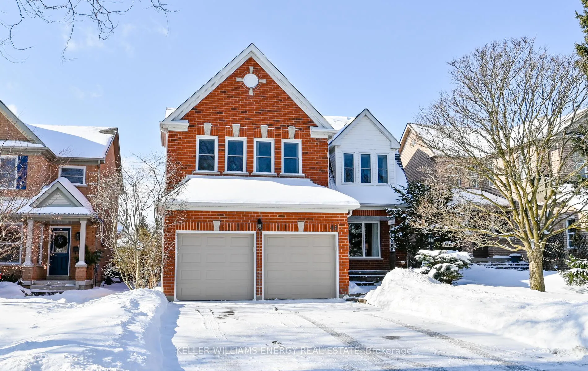 Photo 3 of 48 Wetherburn Drive, Whitby, Williamsburg — HOMEH