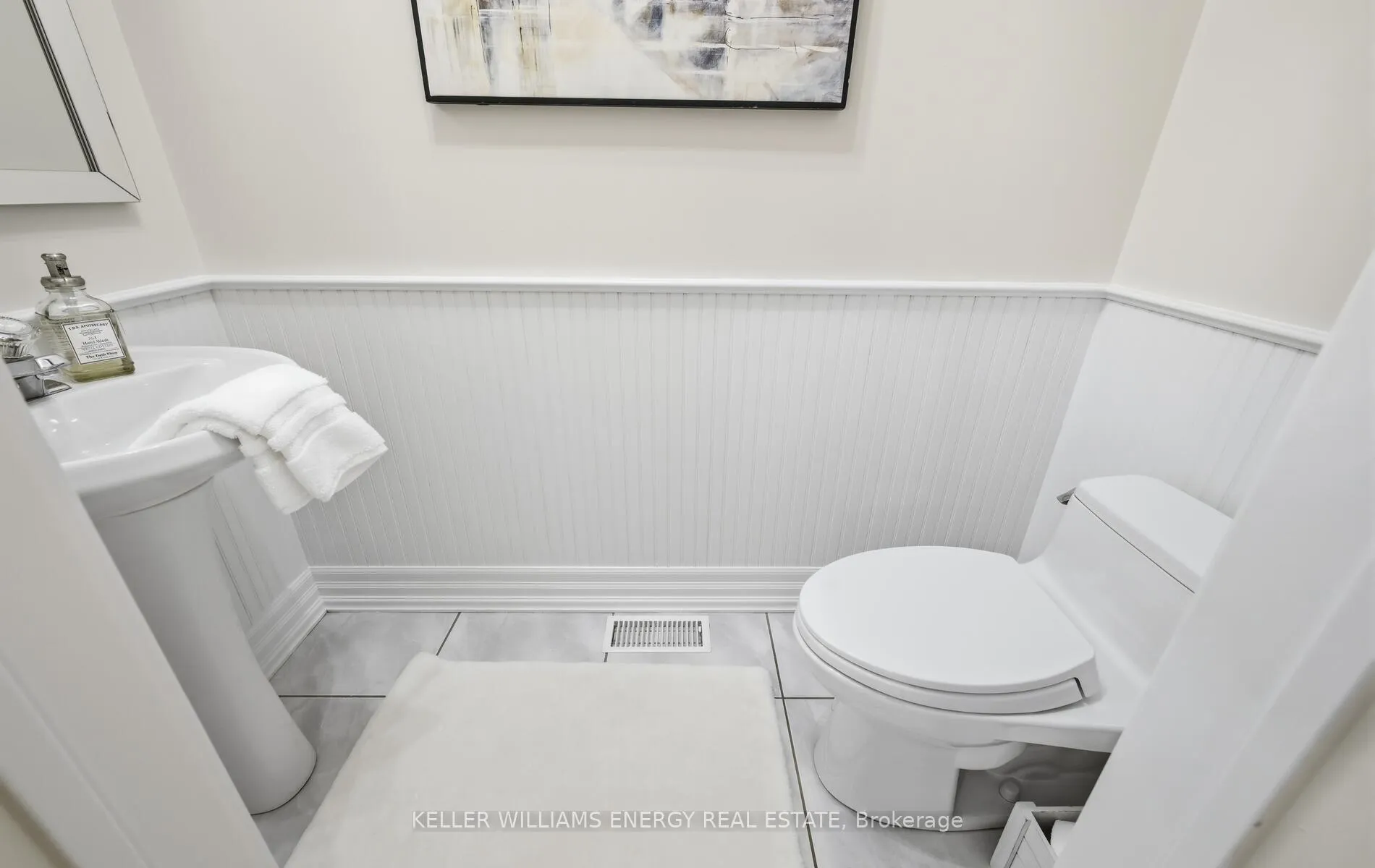 Photo 19 of 48 Wetherburn Drive, Whitby, Williamsburg — HOMEH