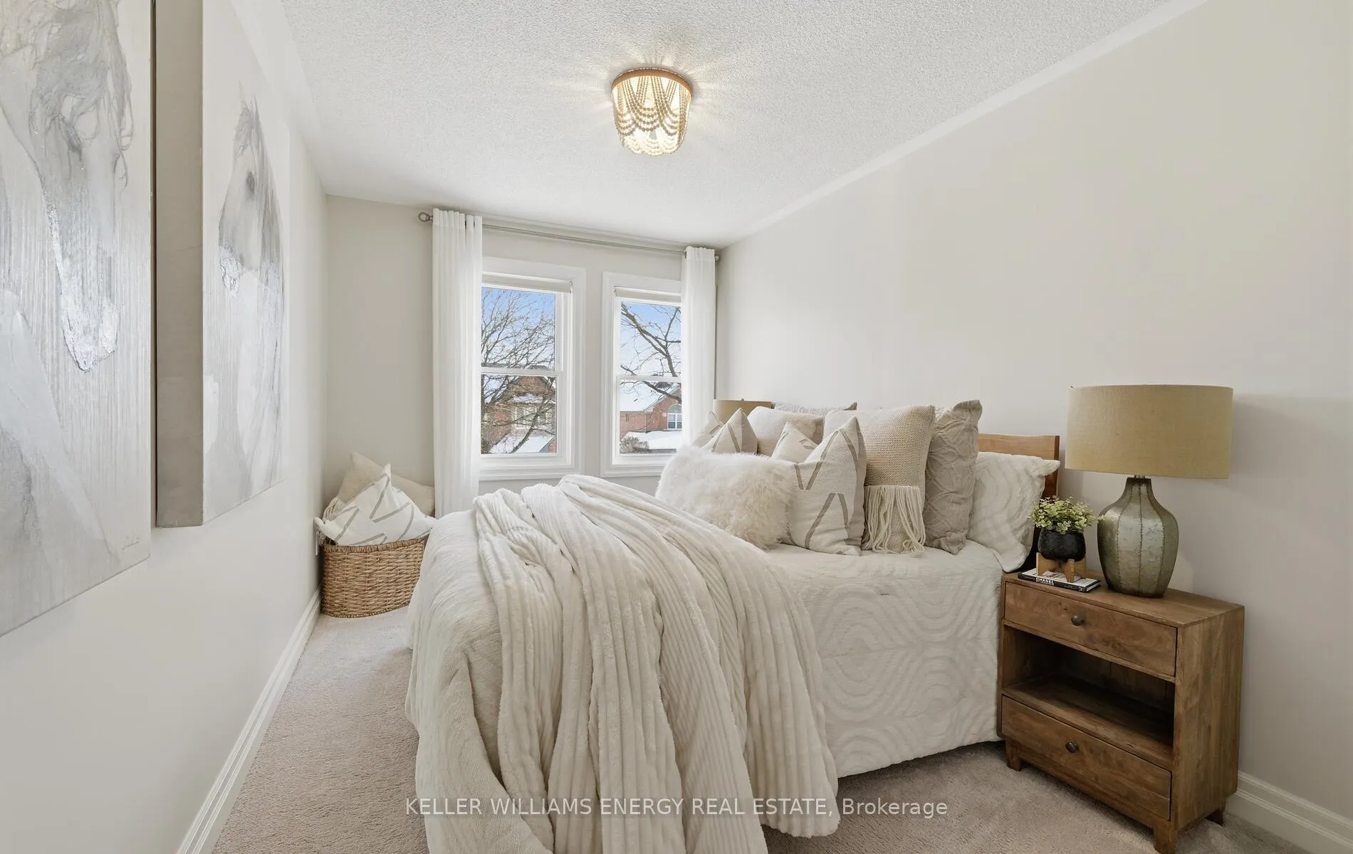 Photo 25 of 48 Wetherburn Drive, Whitby, Williamsburg — HOMEH