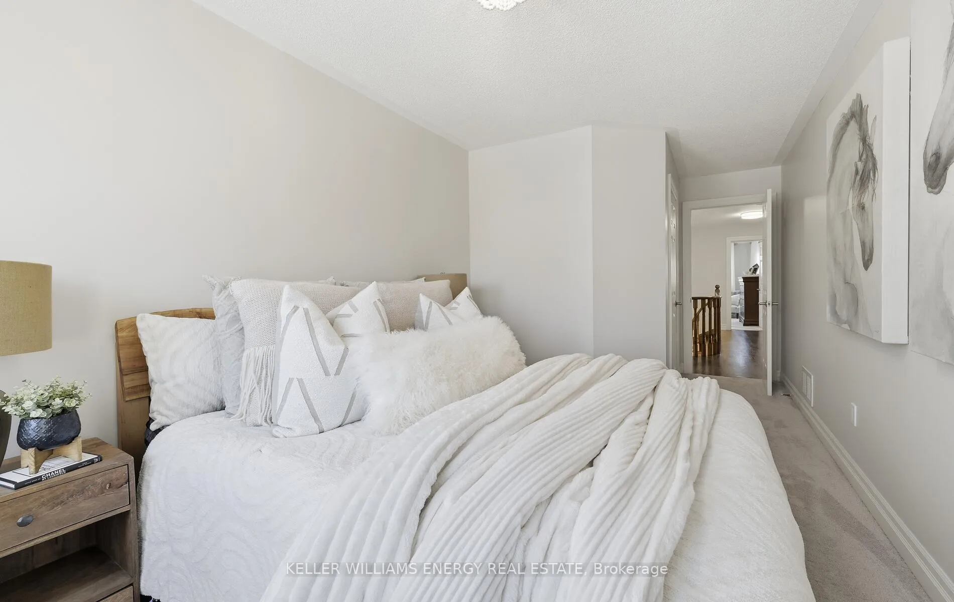 Photo 26 of 48 Wetherburn Drive, Whitby, Williamsburg — HOMEH