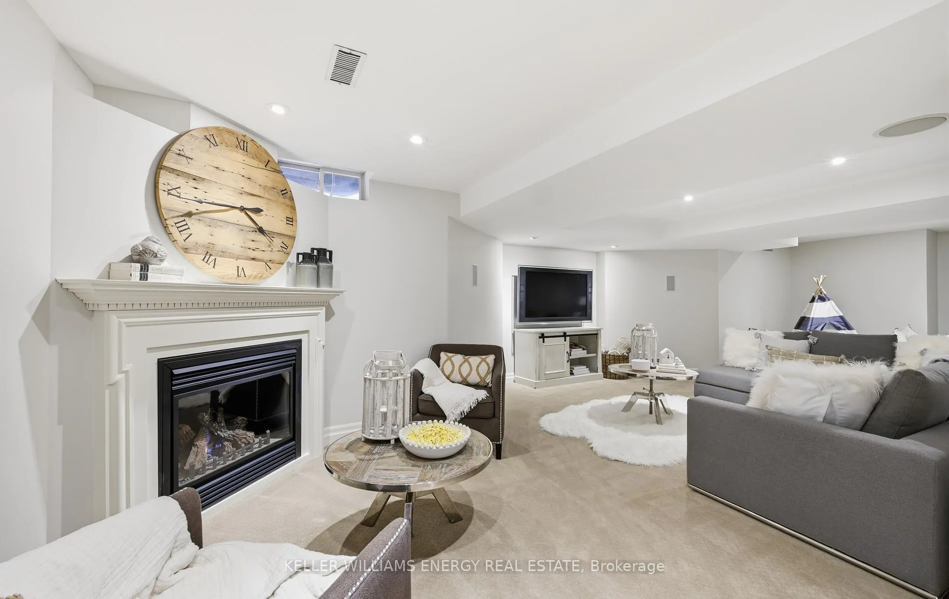 Photo 32 of 48 Wetherburn Drive, Whitby, Williamsburg — HOMEH
