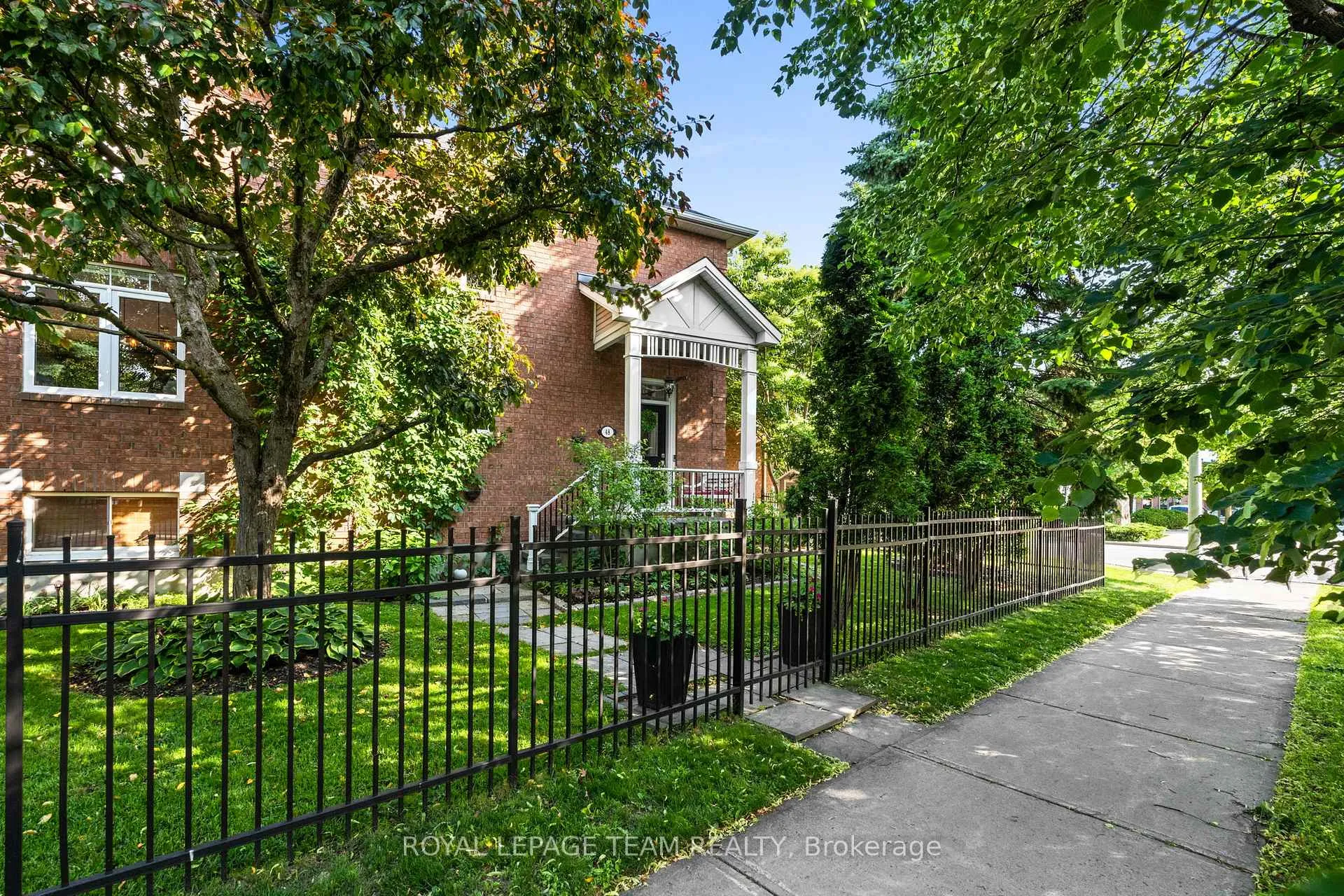 Photo 1 of 48 Colchester Square, Ottawa, Kanata - Beaverbrook — HOMEH