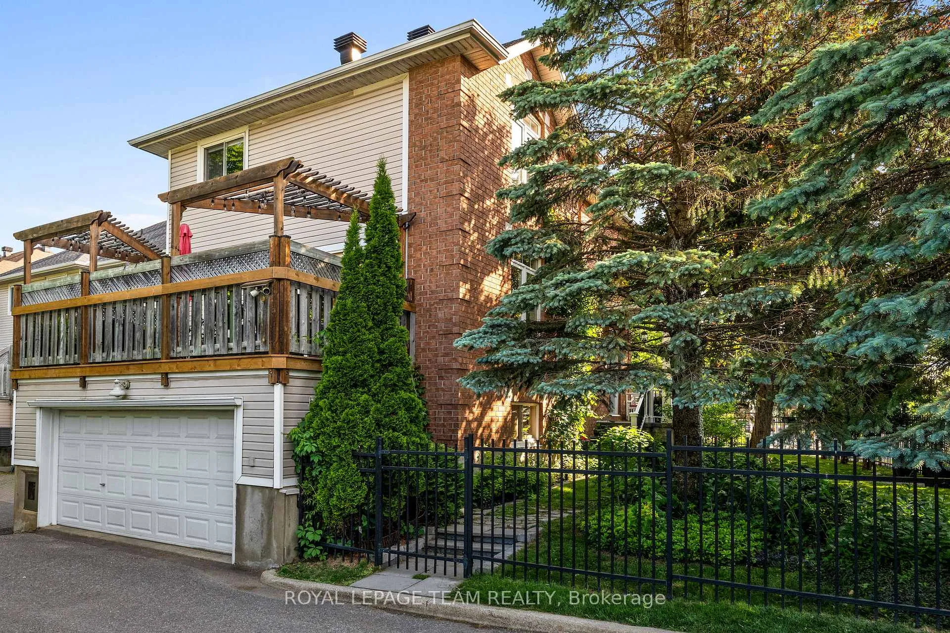 Photo 2 of 48 Colchester Square, Ottawa, Kanata - Beaverbrook — HOMEH