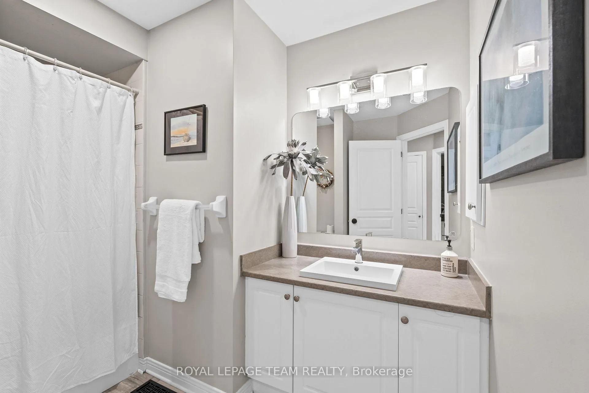 Photo 24 of 48 Colchester Square, Ottawa, Kanata - Beaverbrook — HOMEH