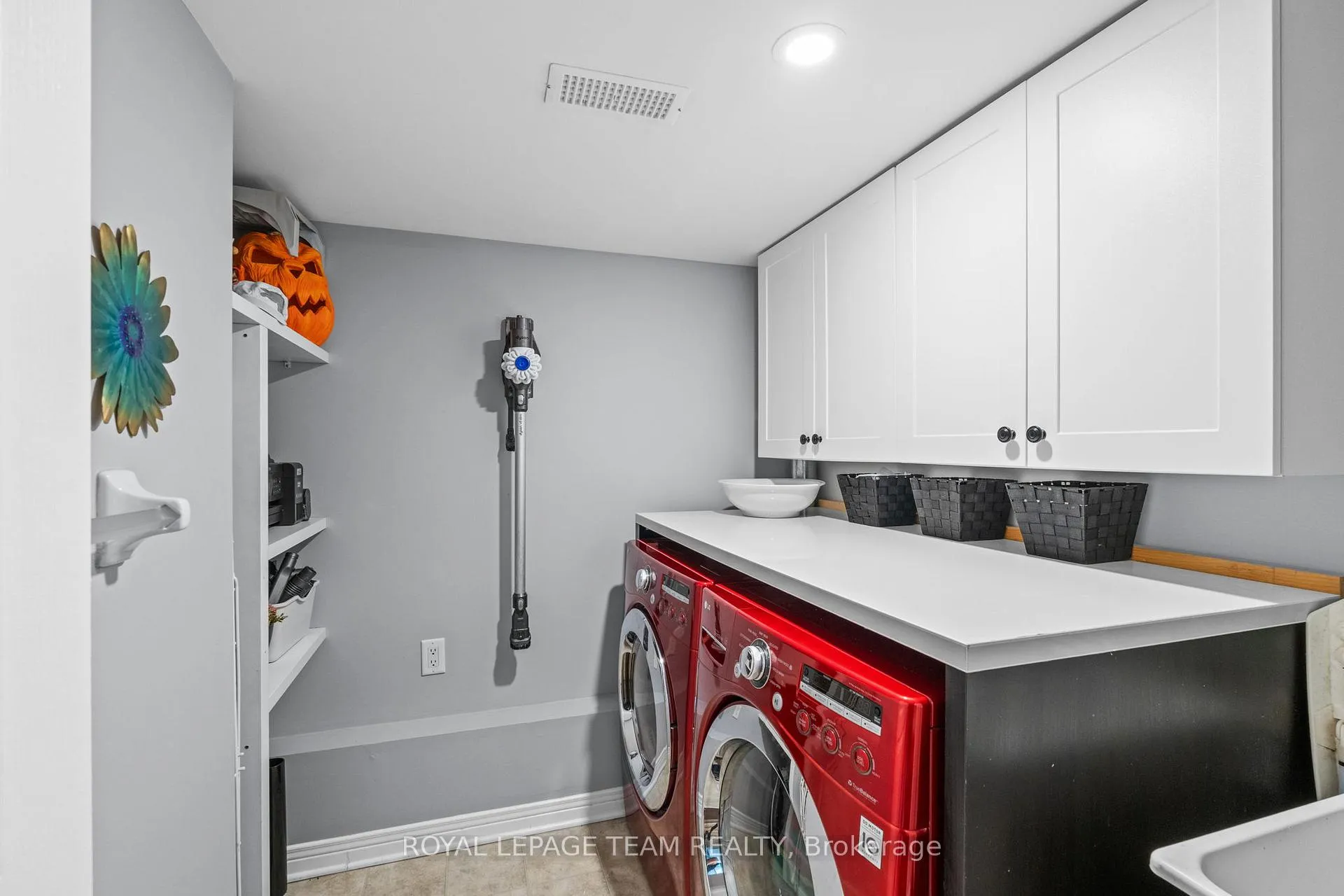 Photo 28 of 48 Colchester Square, Ottawa, Kanata - Beaverbrook — HOMEH