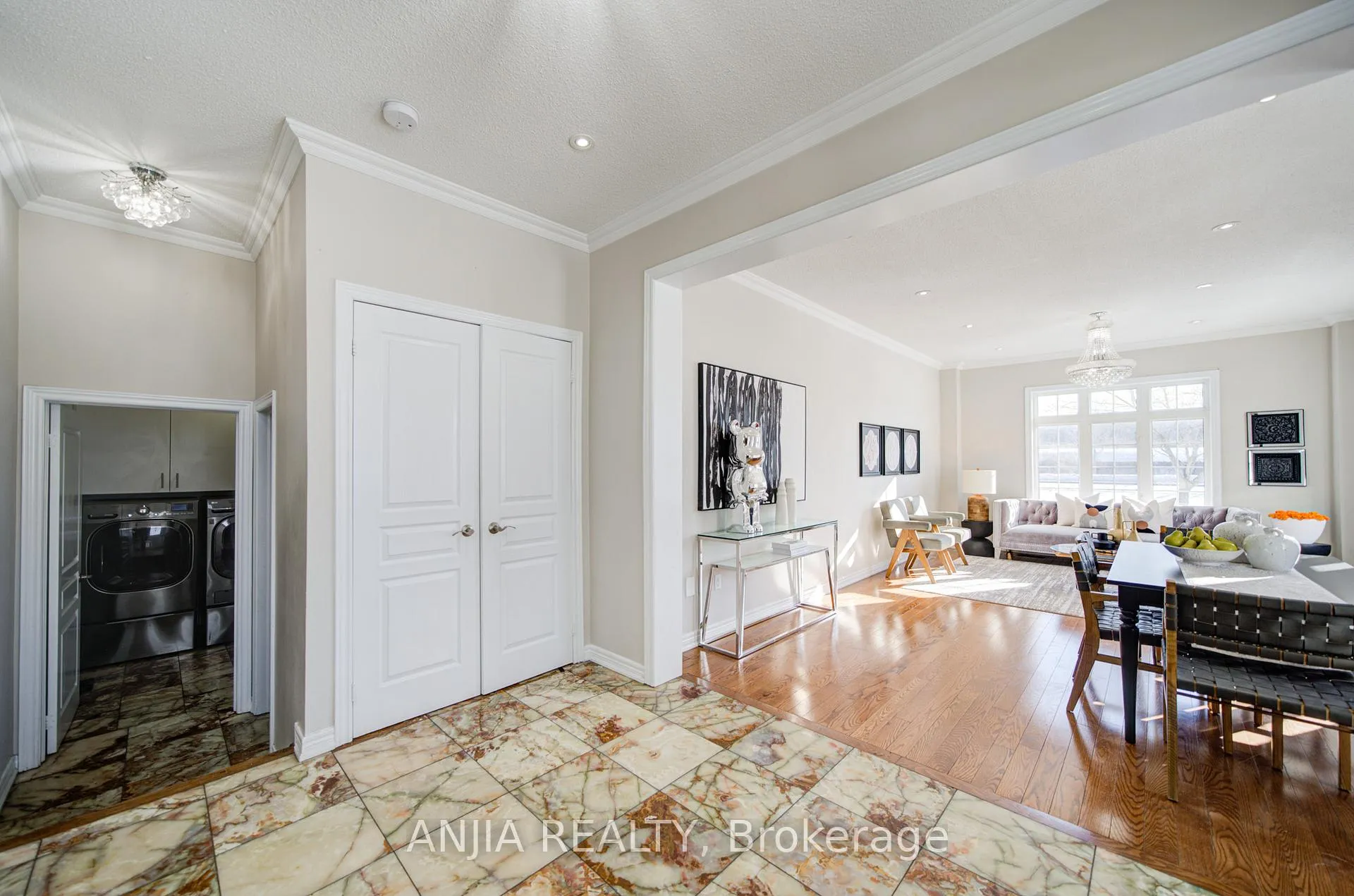 Photo 9 of 42 Reginald Lamb Crescent, Markham, Box Grove — HOMEH
