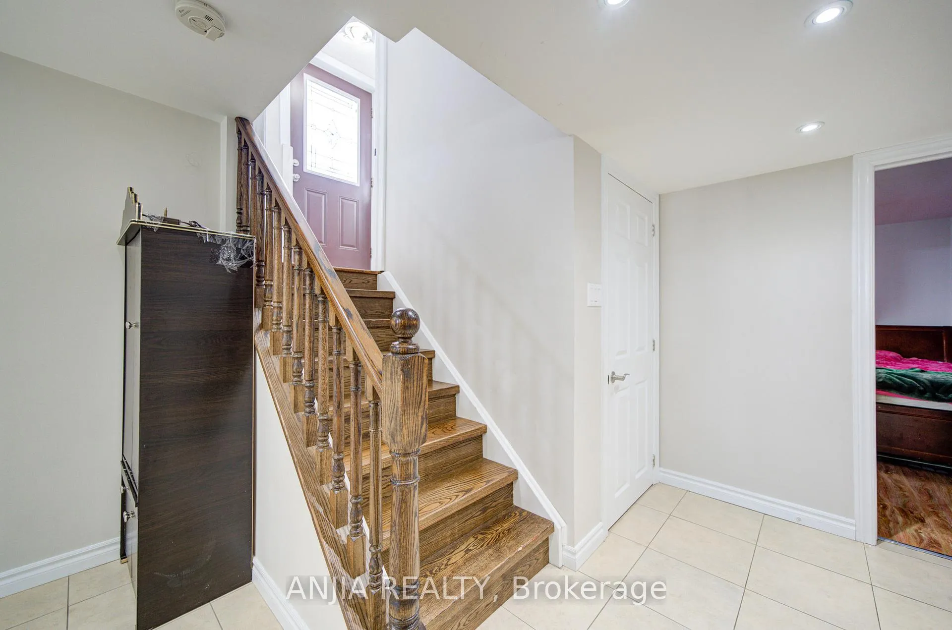 Photo 37 of 42 Reginald Lamb Crescent, Markham, Box Grove — HOMEH