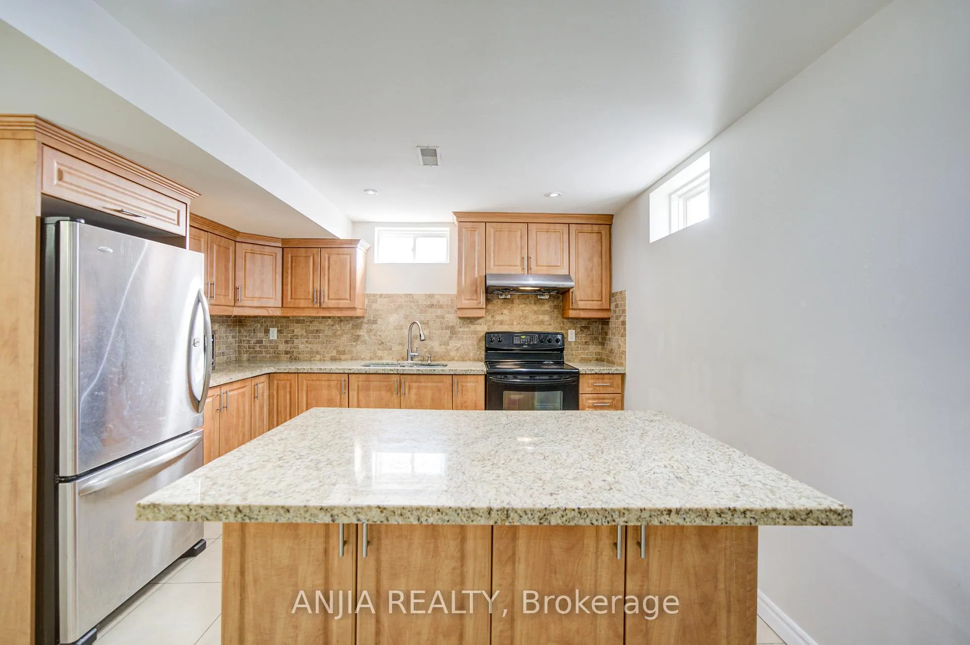 Photo 39 of 42 Reginald Lamb Crescent, Markham, Box Grove — HOMEH