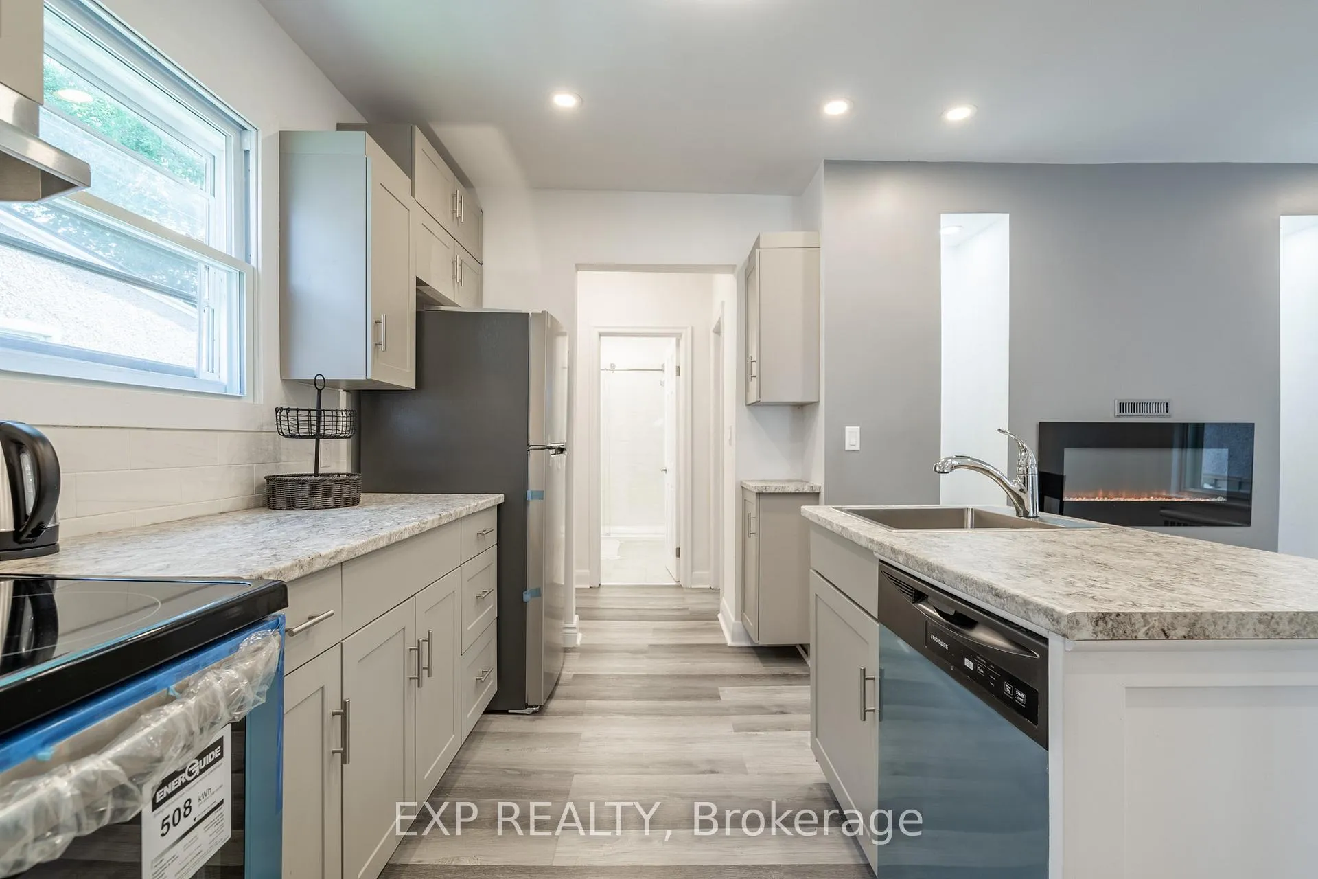 Photo 13 of 90 Margery Road, Welland, Welland Downtown — HOMEH