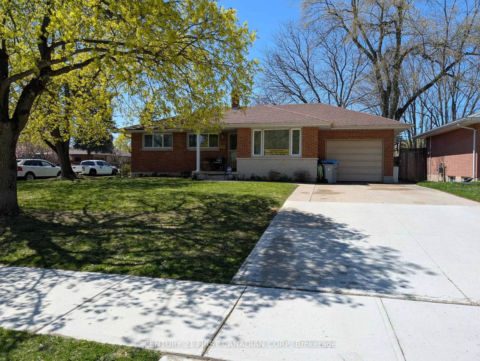 Photo 1 of 336 Drury Lane, Strathroy-Caradoc, NW — HOMEH