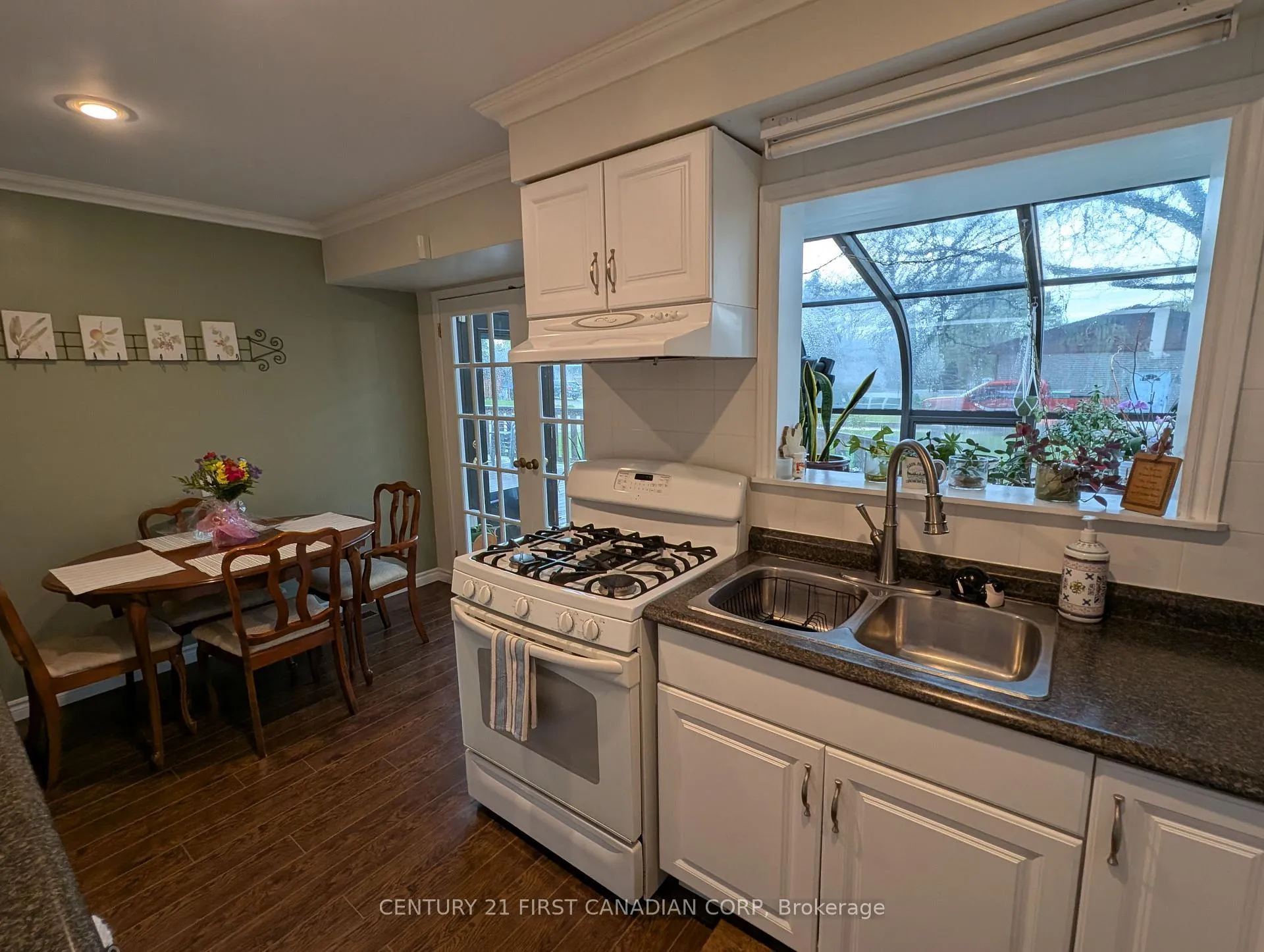 Photo 5 of 336 Drury Lane, Strathroy-Caradoc, NW — HOMEH