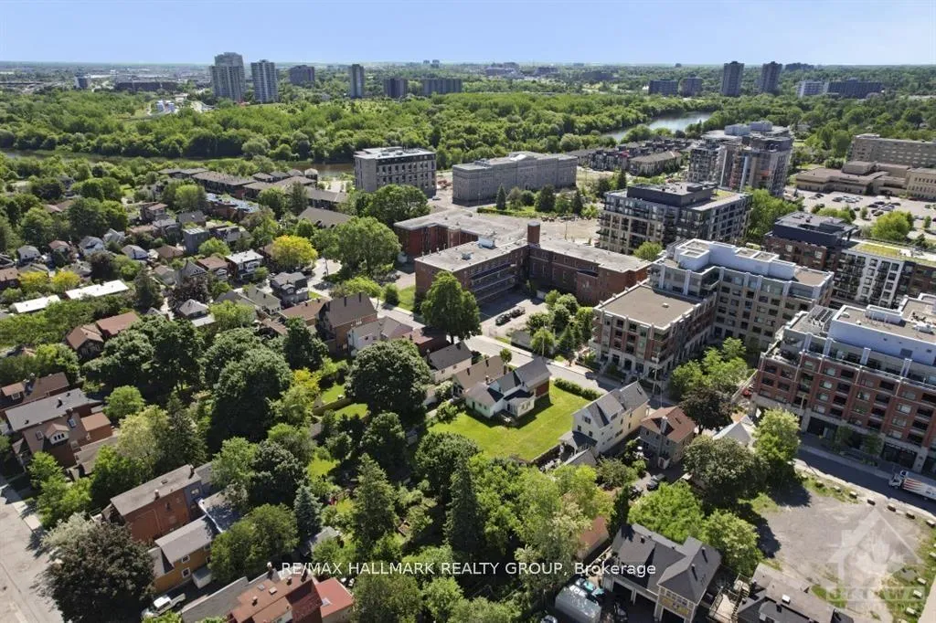Photo 10 of West Side - 67 Springhurst Avenue, Ottawa, Ottawa East — HOMEH