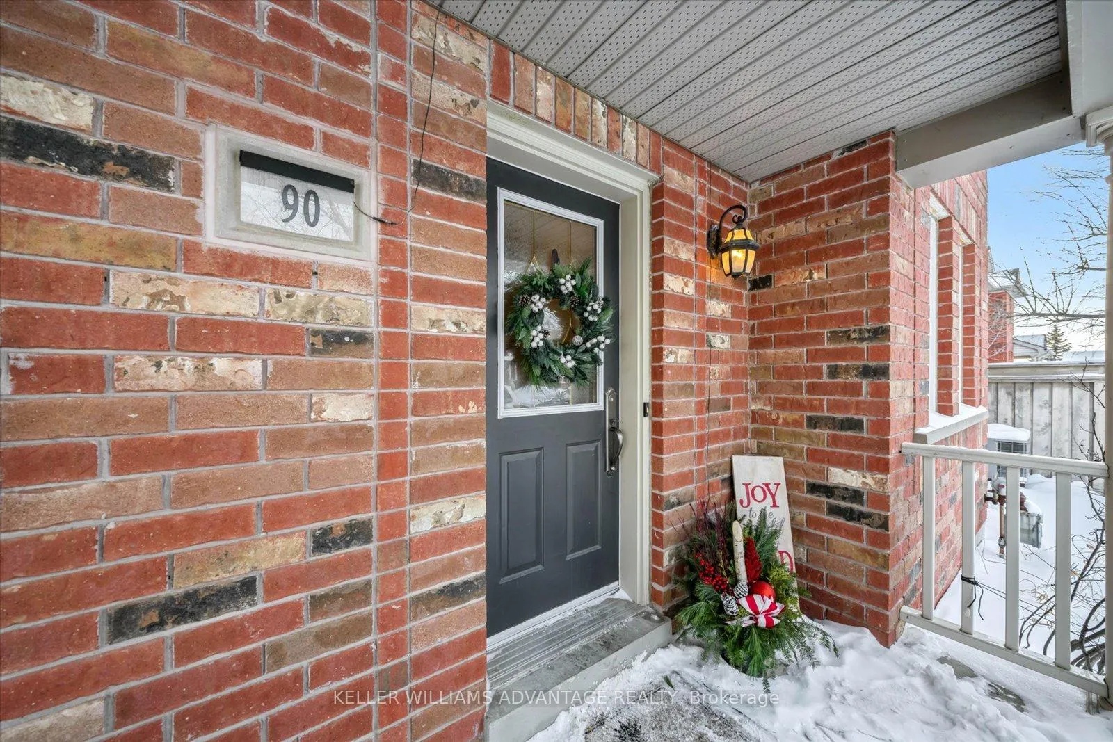 Photo 4 of 90 Collis Drive, Aurora, Bayview Northeast — HOMEH