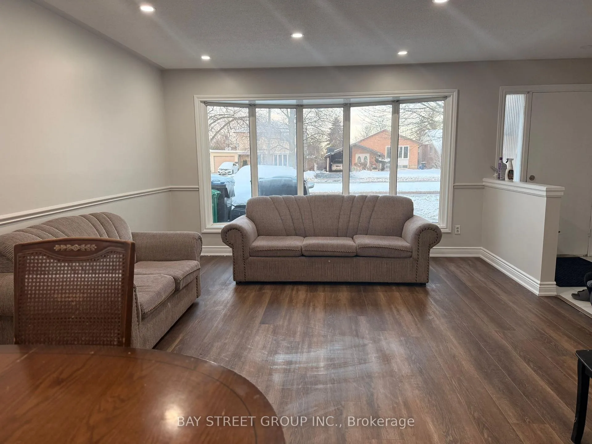 Photo 4 of 193 Mcmurchy Avenue S, Brampton, Brampton South — HOMEH