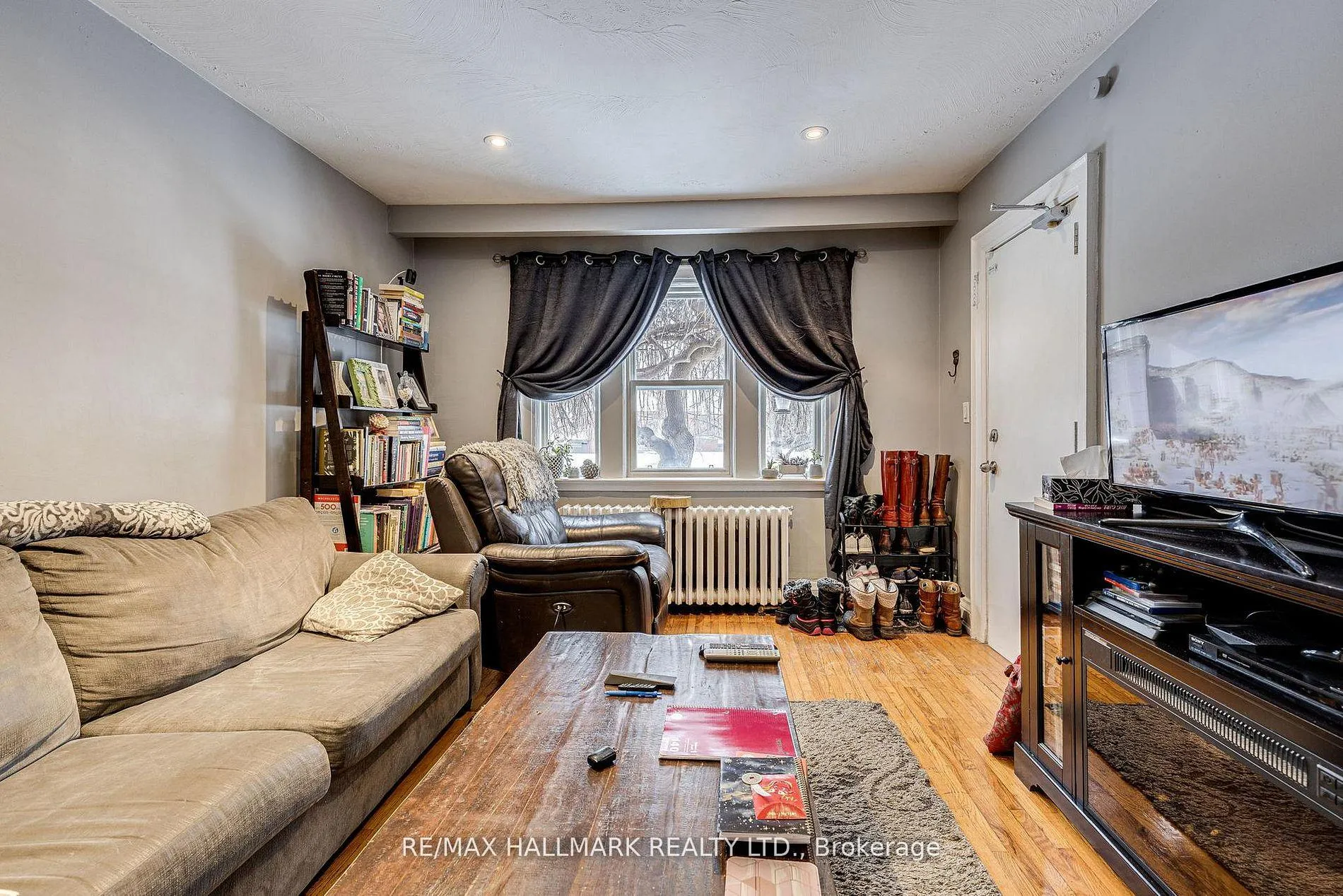 Photo 5 of 327 Vaughan Road, Toronto, Humewood-Cedarvale — HOMEH