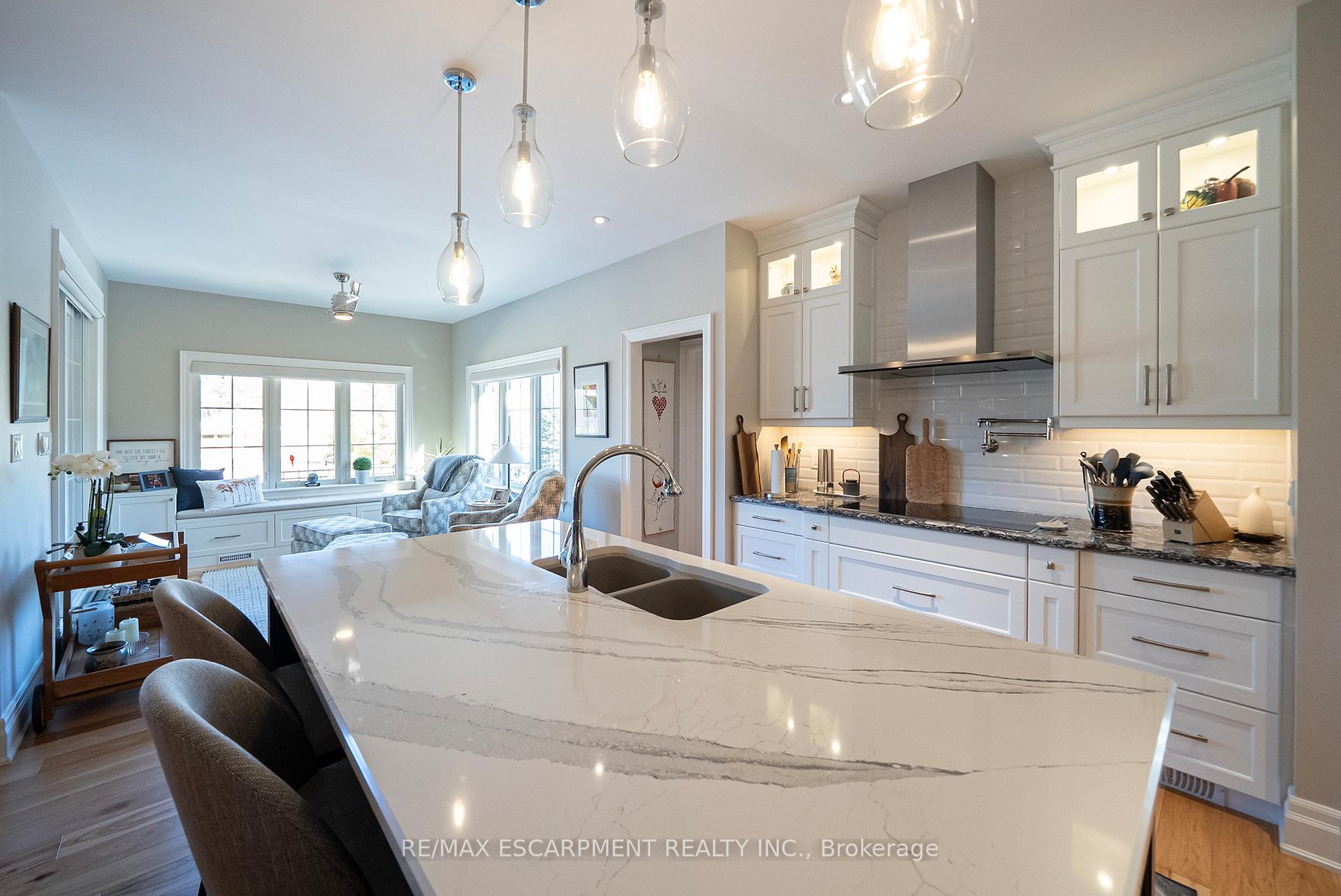 Photo 14 of 523 Blue Lake Road, Brant, South Dumfries — HOMEH