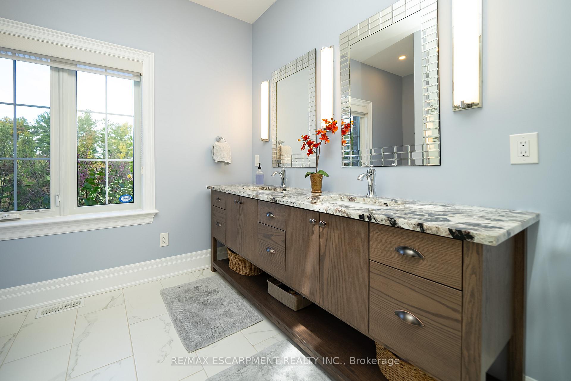 Photo 26 of 523 Blue Lake Road, Brant, South Dumfries — HOMEH