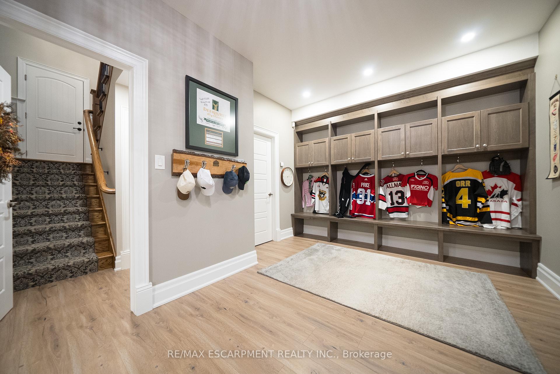 Photo 32 of 523 Blue Lake Road, Brant, South Dumfries — HOMEH