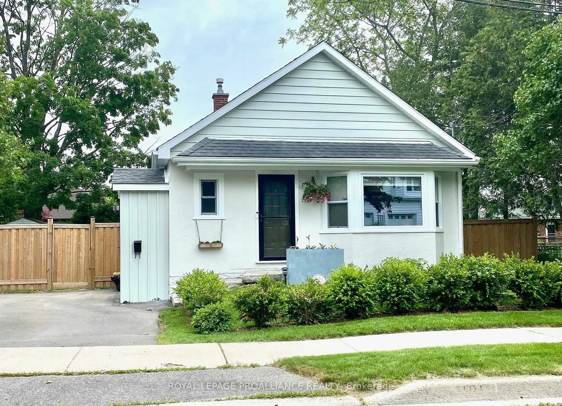 Photo 2 of 191 James Street E, Cobourg — HOMEH