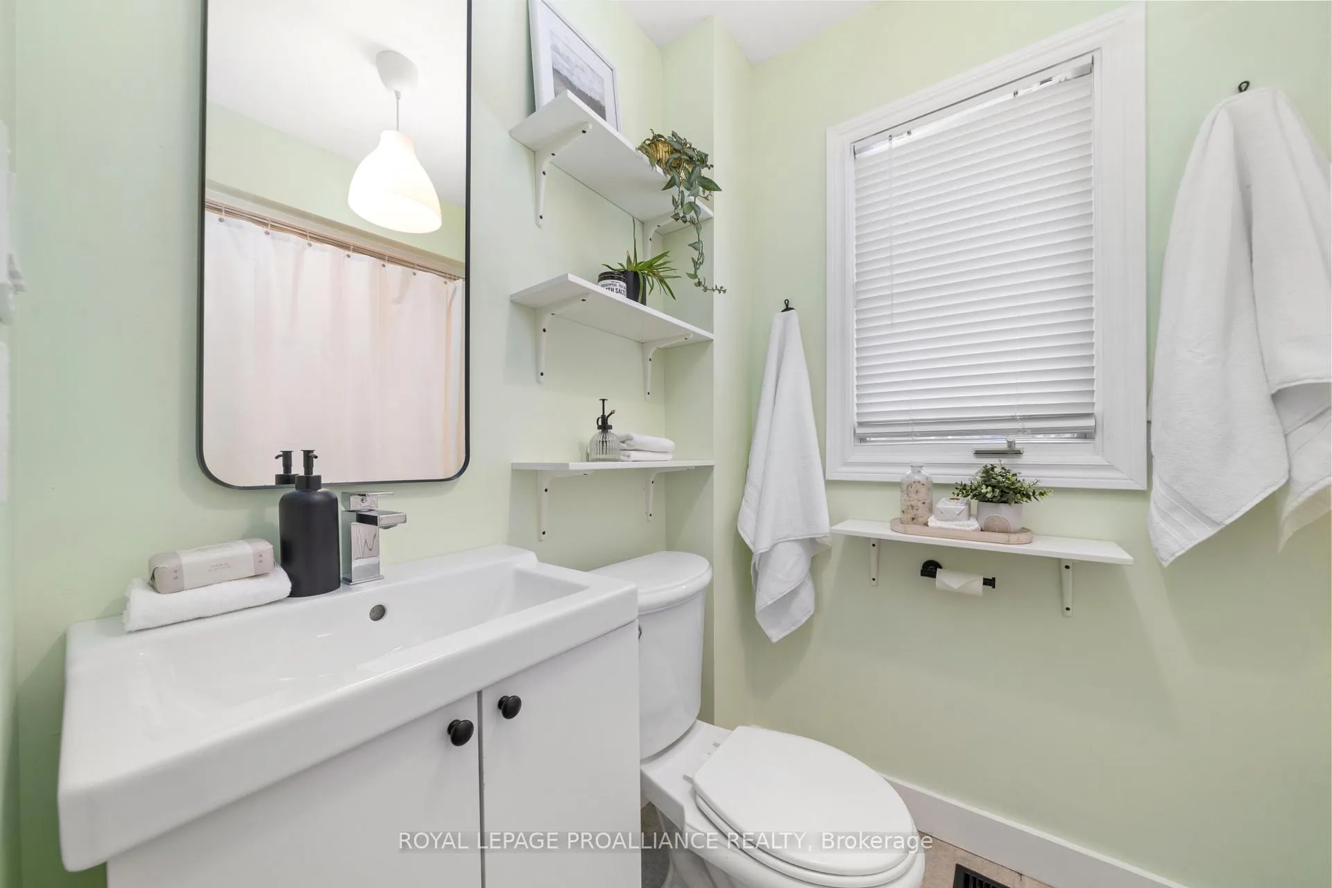 Photo 20 of 191 James Street E, Cobourg — HOMEH