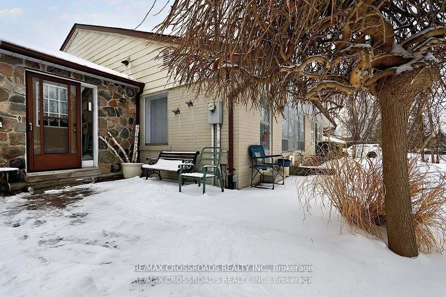 Photo 3 of 1969 Southview Drive, Pickering, Village East — HOMEH