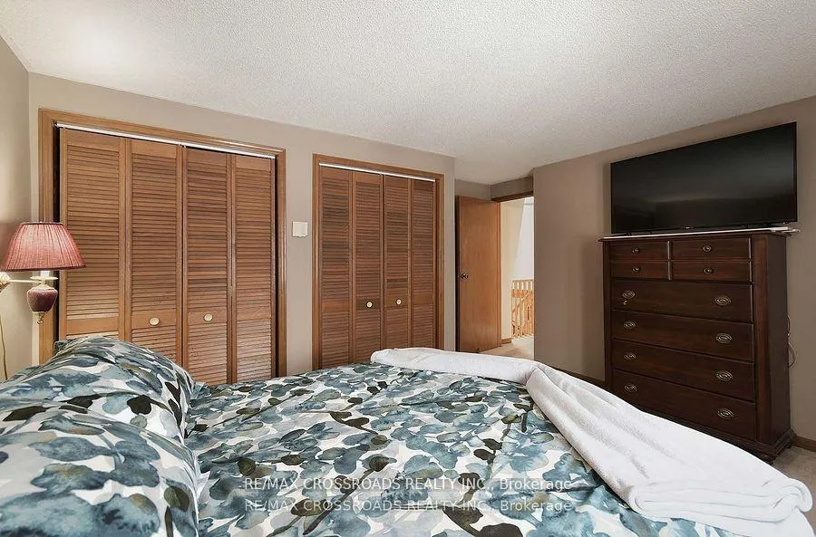 Photo 18 of 1969 Southview Drive, Pickering, Village East — HOMEH