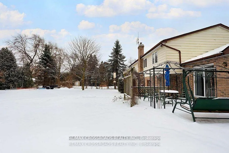 Photo 40 of 1969 Southview Drive, Pickering, Village East — HOMEH