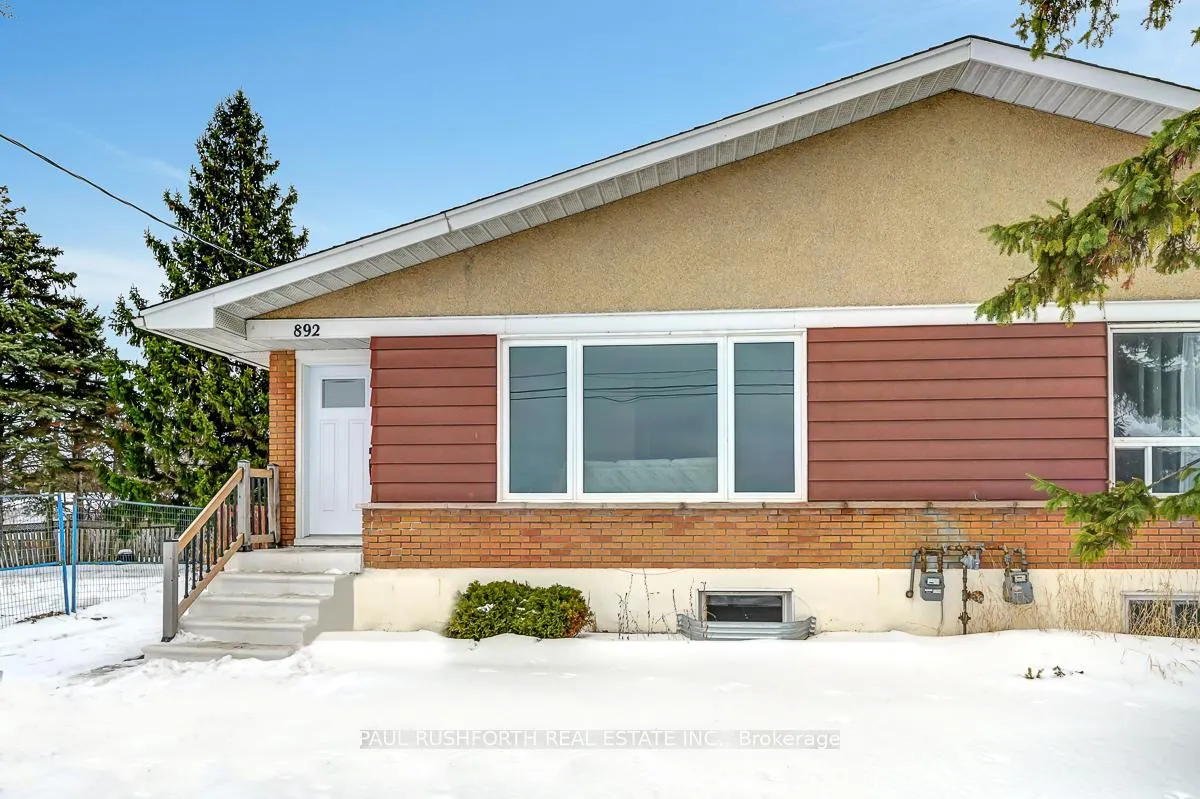 Photo 2 of 892 Baseline Road, Ottawa, City View/Skyline/Fisher Heights/Parkwood Hills — HOMEH