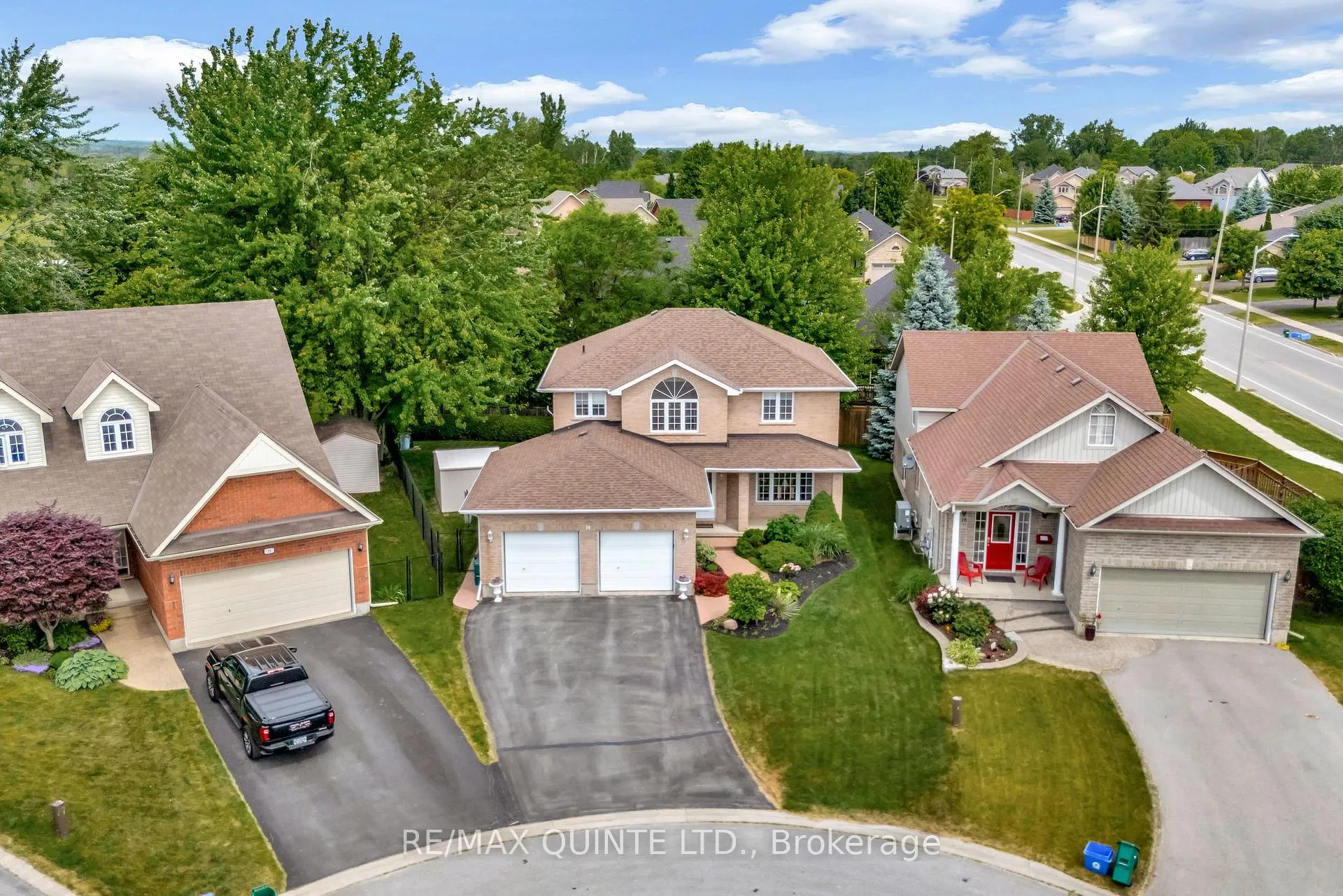 Photo 2 of 14 Hilton Place, Belleville, Belleville Ward — HOMEH