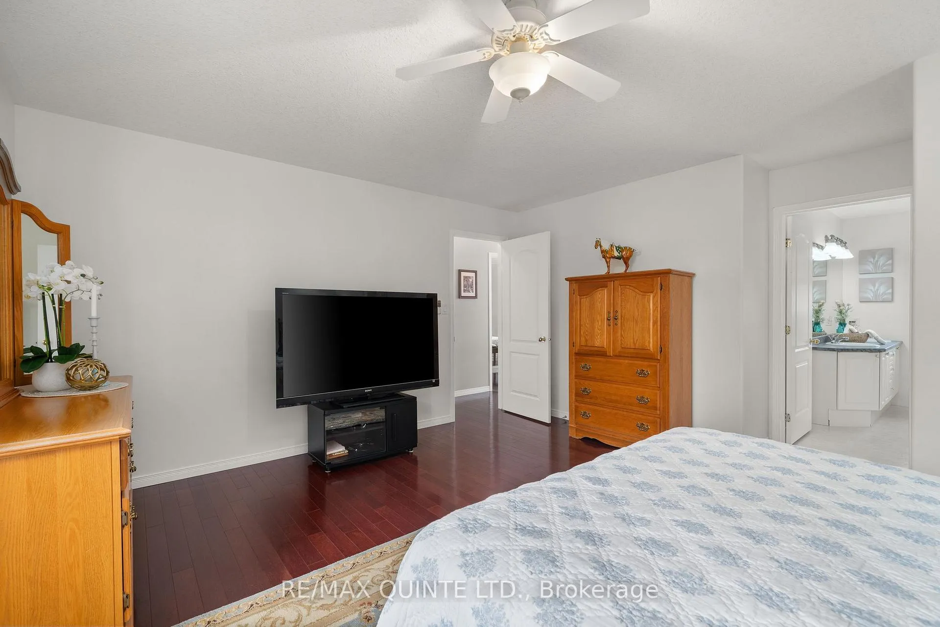 Photo 24 of 14 Hilton Place, Belleville, Belleville Ward — HOMEH