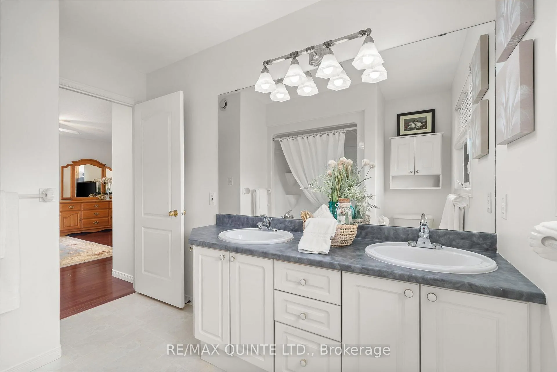Photo 25 of 14 Hilton Place, Belleville, Belleville Ward — HOMEH