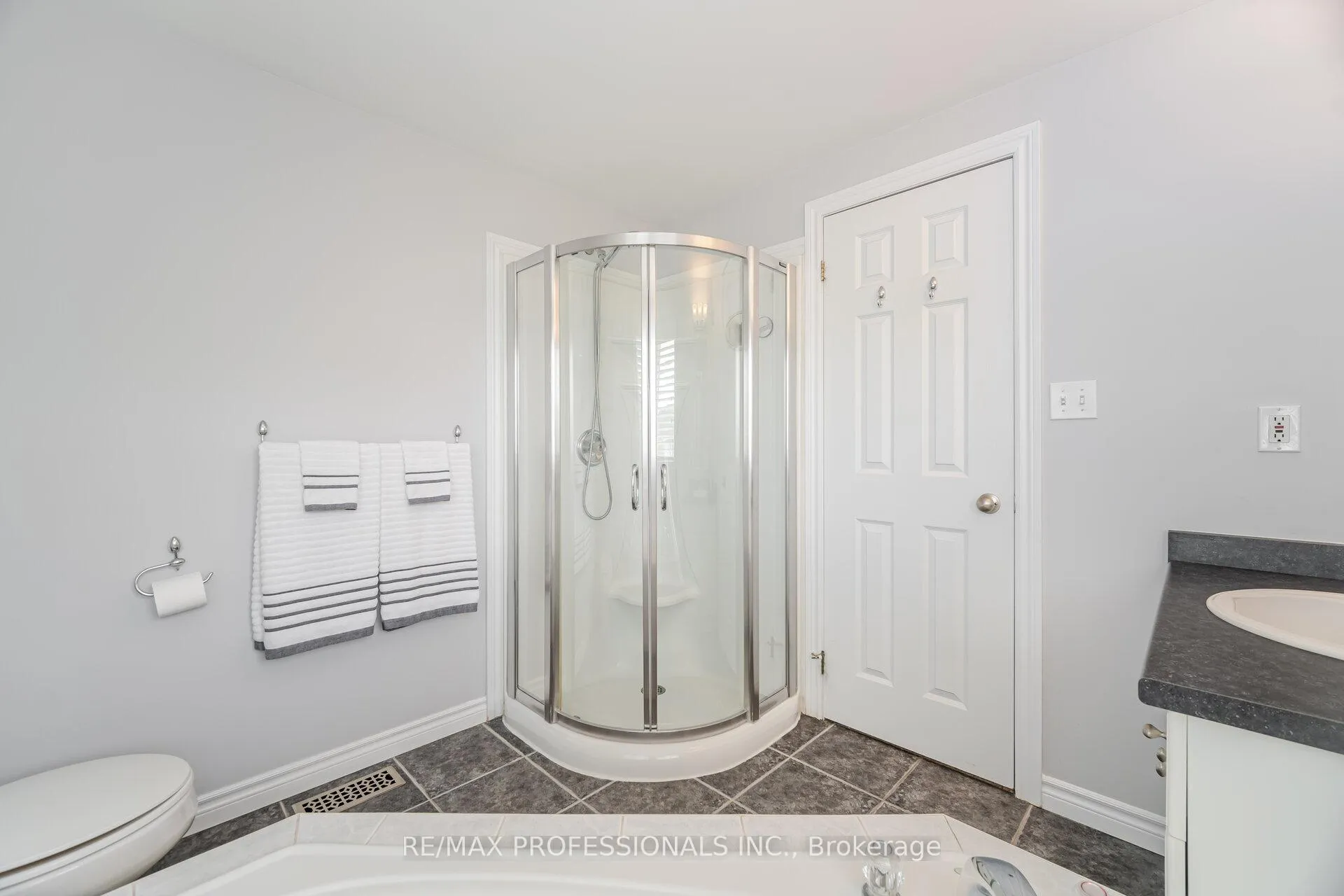 Photo 18 of 273 Ridge Road, Guelph/Eramosa, Rockwood — HOMEH