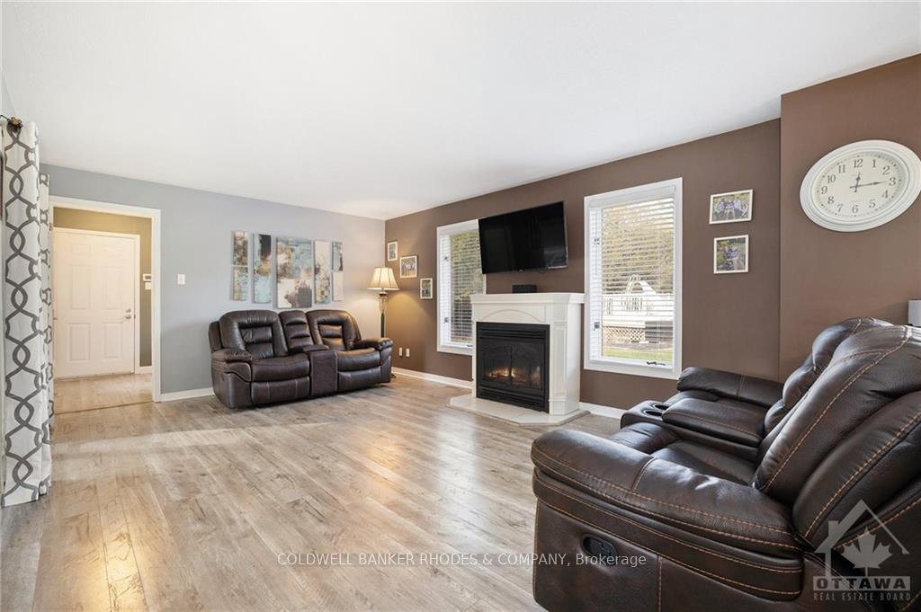 Photo 10 of 132 Corkery Woods Drive, Ottawa, Huntley Ward (North West) — HOMEH