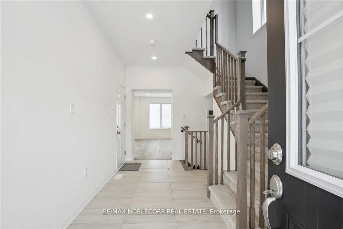 Photo 6 of 27 Abby Drive W, Wasaga Beach — HOMEH