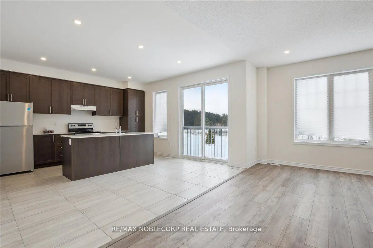 Photo 10 of 27 Abby Drive W, Wasaga Beach — HOMEH